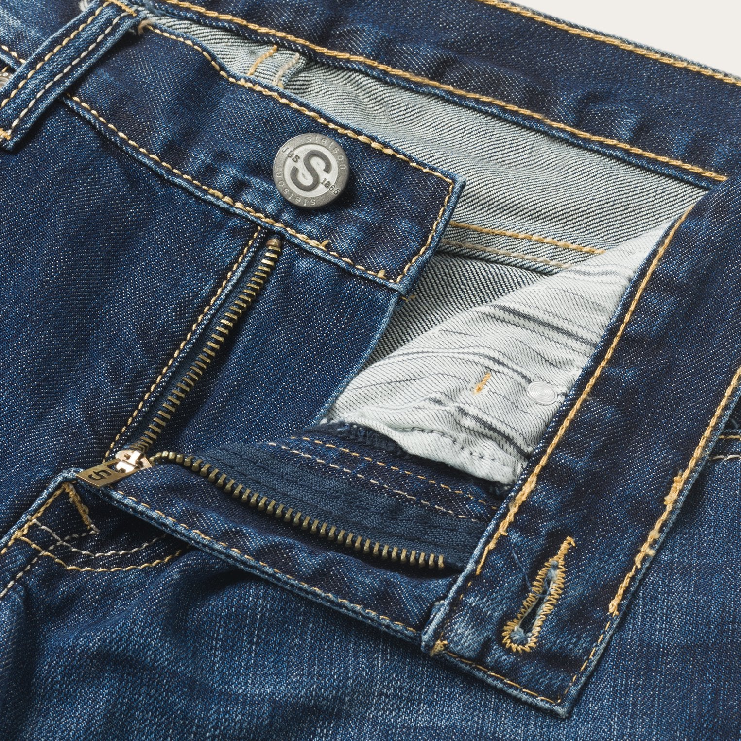 1014 Fit Semi-Destructed Wash Jeans - Image 4