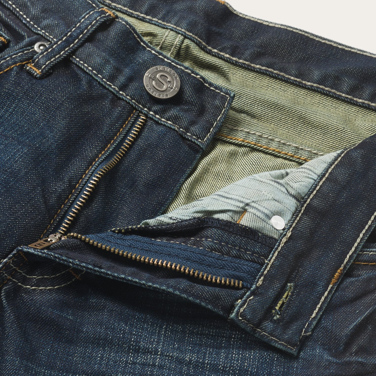 1312 Fit Jeans With a Pieced Back Pocket - Image 5